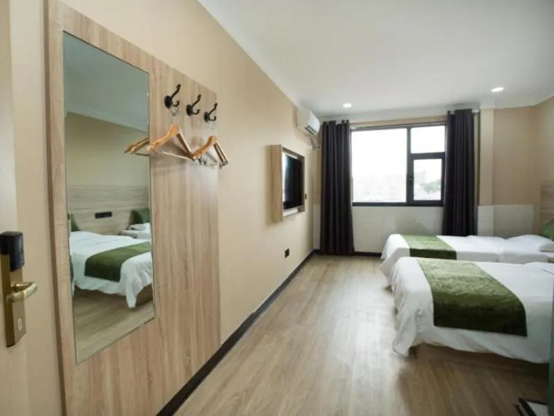 GreenTree Inn Shandong Linyi Bus Station Express Hotel