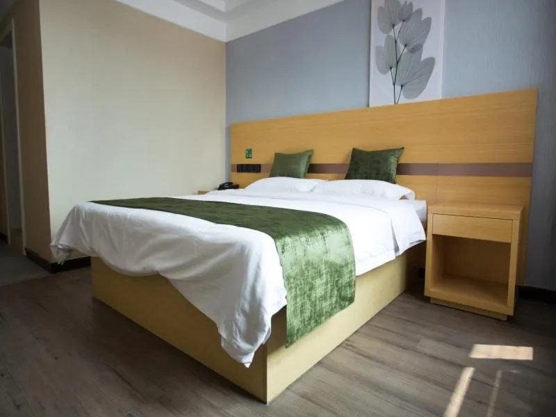 GreenTree Inn Shandong Linyi Bus Station Express Hotel