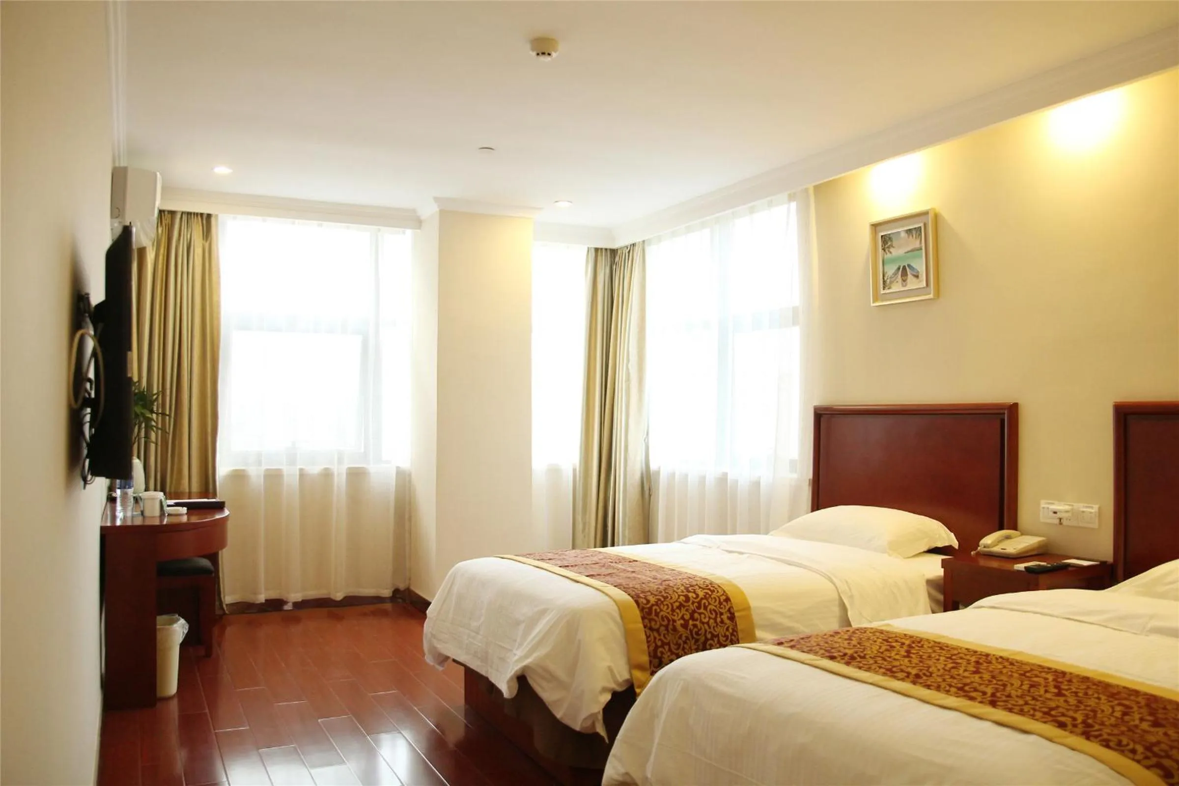 Bedroom, Bed in GreenTree Inn Shandong Binzhou Wanda Plaza Huangheshilu Express Hotel