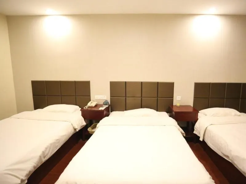Bed in GreenTree Inn Anhui Suzhou Railway Station Express Hotel