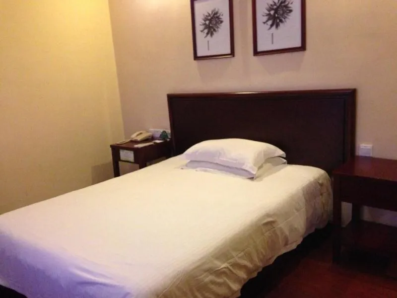Bed in GreenTree Inn Anhui Suzhou Railway Station Express Hotel