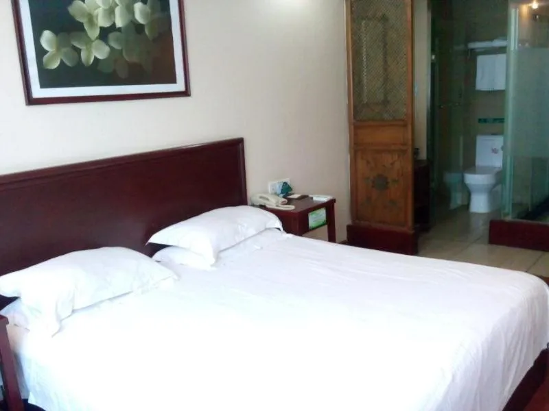 Bed in GreenTree Inn Anhui Suzhou Railway Station Express Hotel