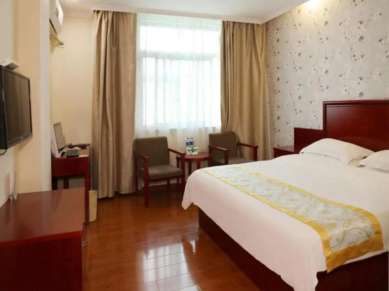 Bed in GreenTree Inn Anhui Fuyang Taihe South Xiyang Road Business Hotel