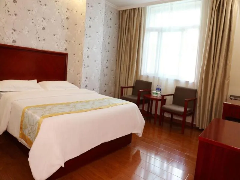 Bed in GreenTree Inn Anhui Fuyang Taihe South Xiyang Road Business Hotel
