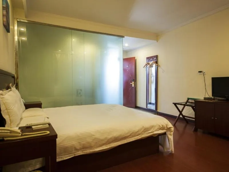 Bed in GreenTree Inn Anhui Huaibei Renmin Road Business Hotel