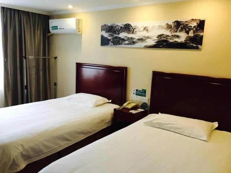 Bed in GreenTree Inn Anhui Tongling North Yian Road Fortune Plaza Express HotelPlaza Express Hotel