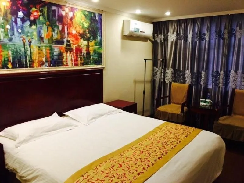 Bed in GreenTree Inn Anhui Tongling North Yian Road Fortune Plaza Express HotelPlaza Express Hotel