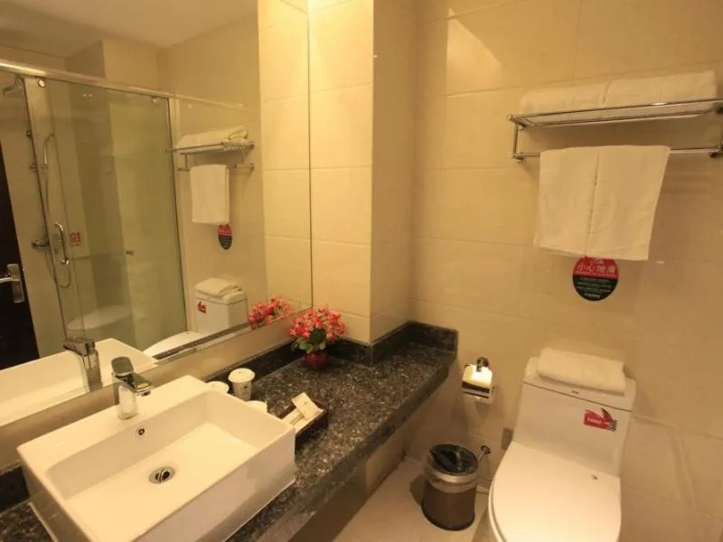 GreenTree Inn ShanDong North WeiHai StationNorth International Bathing Beach Business Hotel