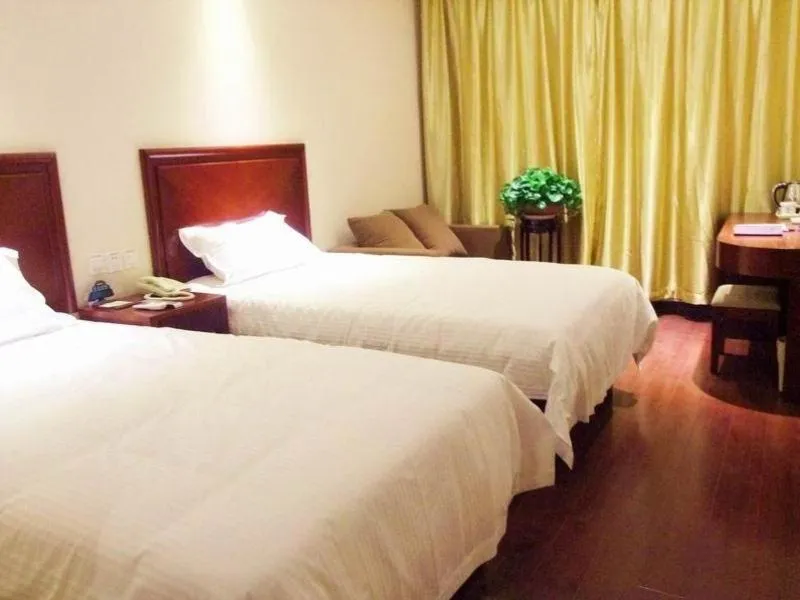 Bed in GreenTree Inn Shandong Zaozhuang Xuecheng District Road Taishan Road Road Communist Youth League School Express Hotel