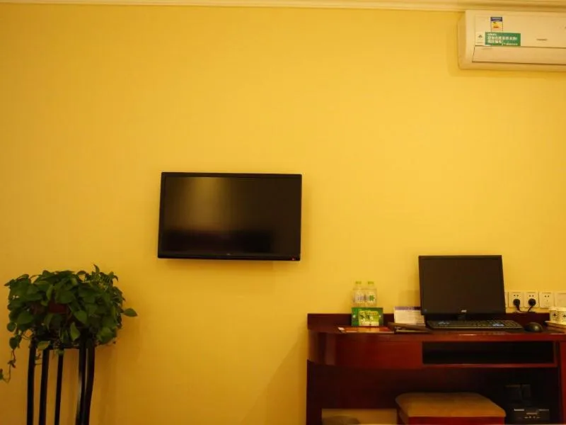 GreenTree Inn Shandong Zaozhuang Xuecheng District Road Taishan Road Road Communist Youth League School Express Hotel