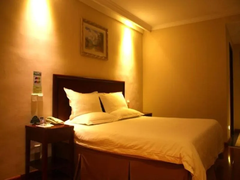 Bed in GreenTree Inn Shandong Liaocheng Chiping East Huixin Road Business Hotel