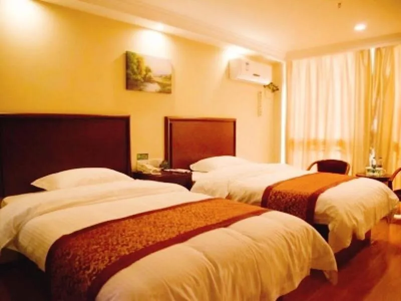 Bed in GreenTree Inn Jiangsu Wuxi Huishan Ancient Town Business Hotel