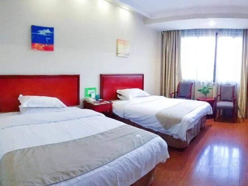 Bed in GreenTree Inn Jiangsu Suzhou Changshu Fangta Park Pedestrian Street Business Hotel
