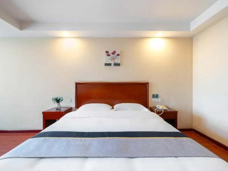 Bed in GreenTree Inn Jiangsu Suzhou Shengze Bus Station Business Hotel