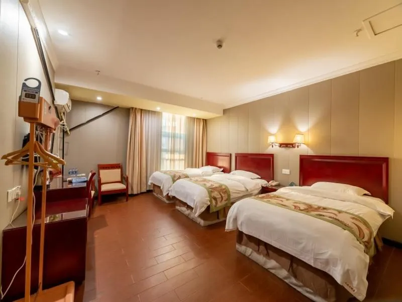 Bed in GreenTree Inn Jiangsu Suzhou Mudu Ancient Street Express Hotel