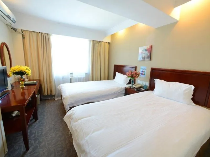 Bed in GreenTree Inn Jiangsu Suzhou Mudu Ancient Street Express Hotel