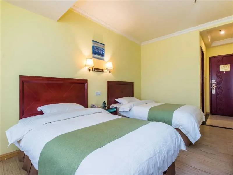 Bed in GreenTree Inn Jiangsu Suzhou Mudu Ancient Street Express Hotel