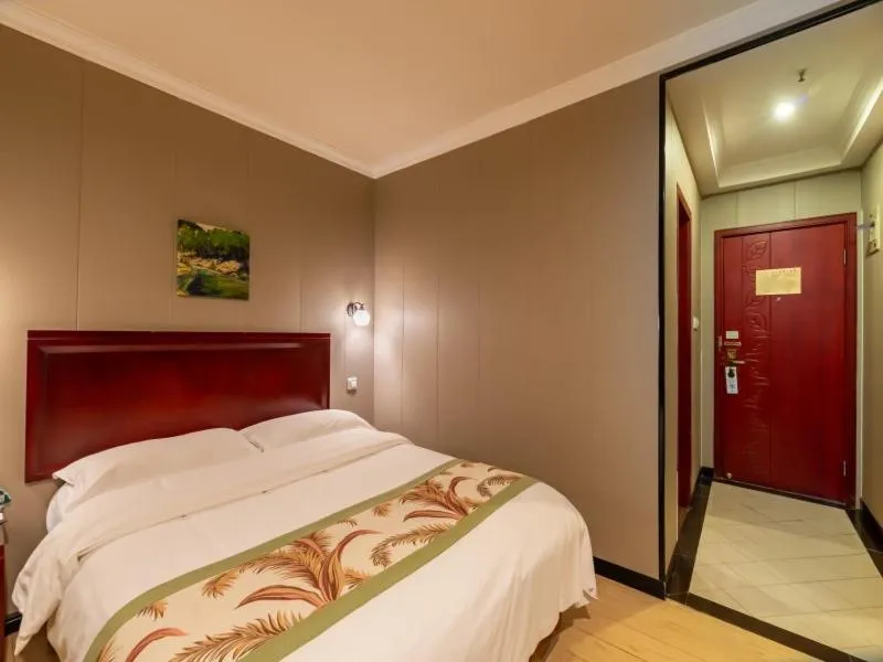 Bed in GreenTree Inn Jiangsu Suzhou Mudu Ancient Street Express Hotel