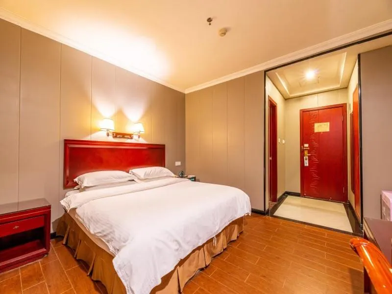 Bed in GreenTree Inn Jiangsu Suzhou Mudu Ancient Street Express Hotel