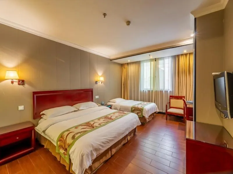 Bed in GreenTree Inn Jiangsu Suzhou Mudu Ancient Street Express Hotel