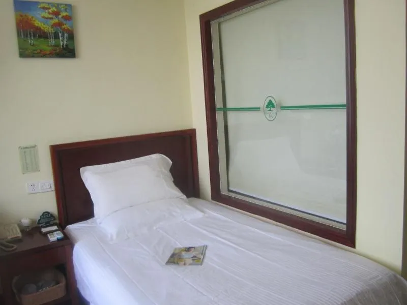Bed in GreenTree Inn Jiangsu Nantong Tongzhou Bus Station Express Hotel