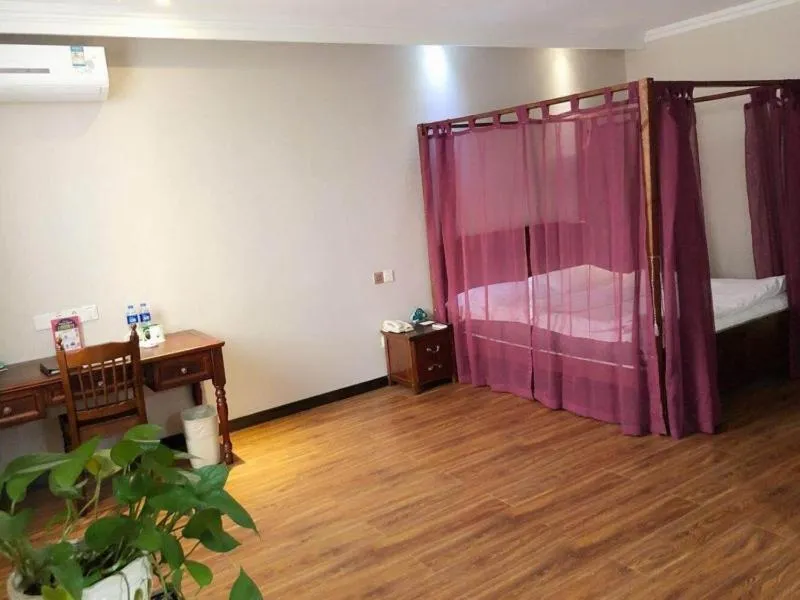 Bed in GreenTree Inn Jiangsu Lianyungang Donghai New Bus Station Express Hotel