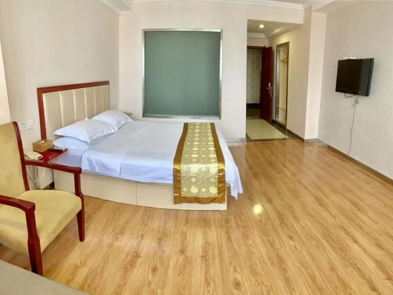 GreenTree Inn Jiangsu Changzhou Jinghu High-speed Rail North Station Business Hotel