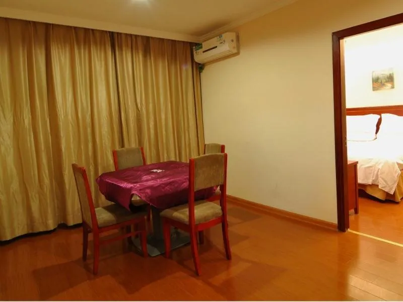 Bed in GreenTree Inn Jiangsu Suqian Sihong RenminS)Road Walking Street Express Hotel