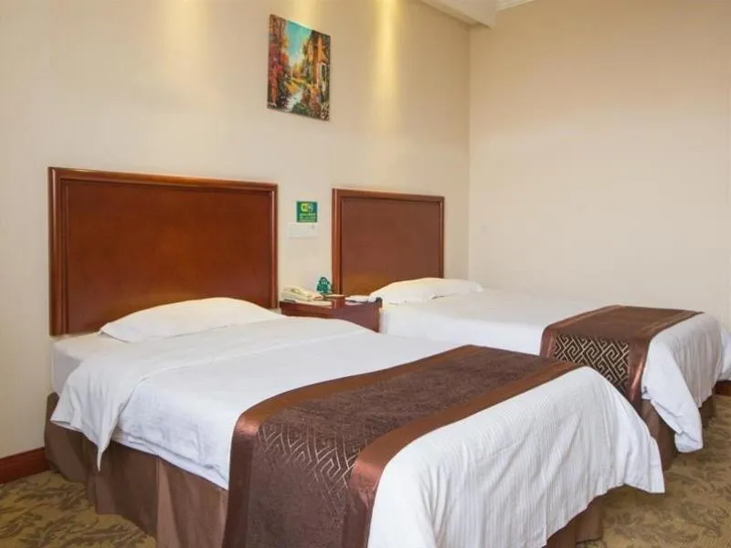 Bed in Greentree Inn Anhui Hefei South High-speed Rail Station Fanhua Avenue Haiheng Express Hotel