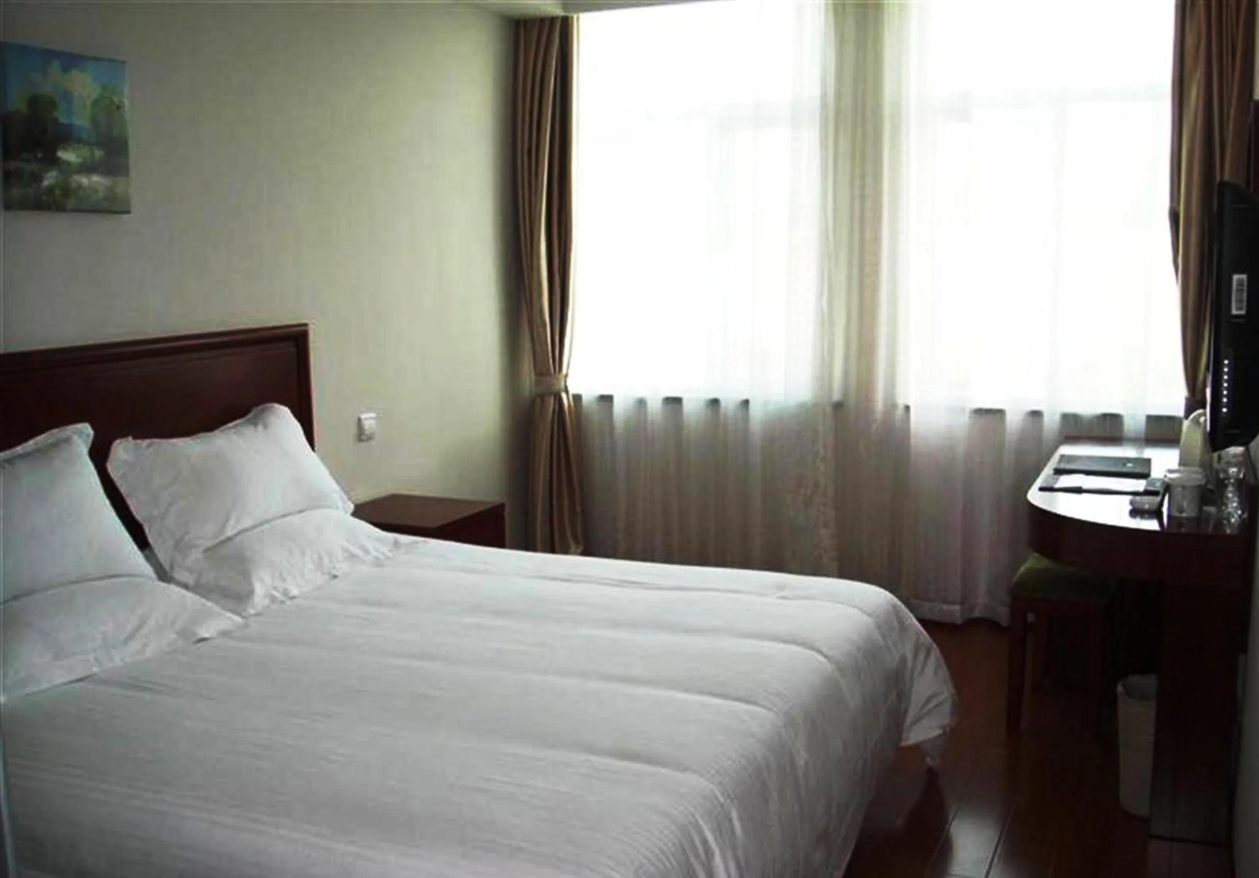 Bed in GreenTree Inn Zhejiang Ningbo Dongqian Lake Yinxian Avenue North Mozhi Road Business Hotel