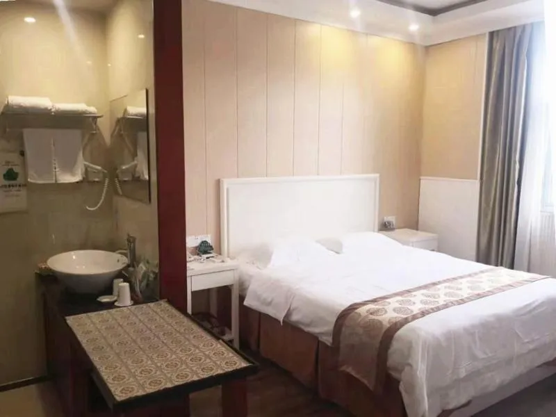 Bed in GreenTree Inn Zhejiang Ningbo Dongqian Lake Yinxian Avenue North Mozhi Road Business Hotel