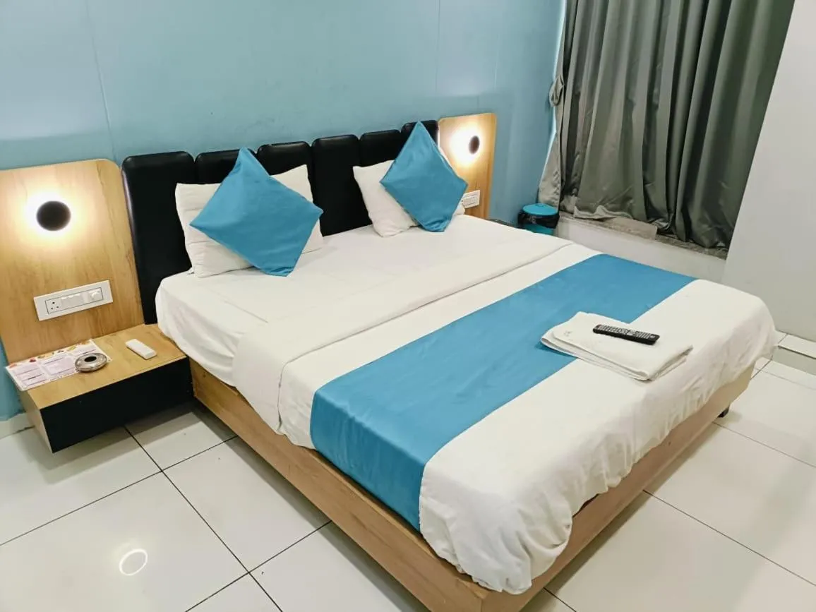 Bed in hotel grand view