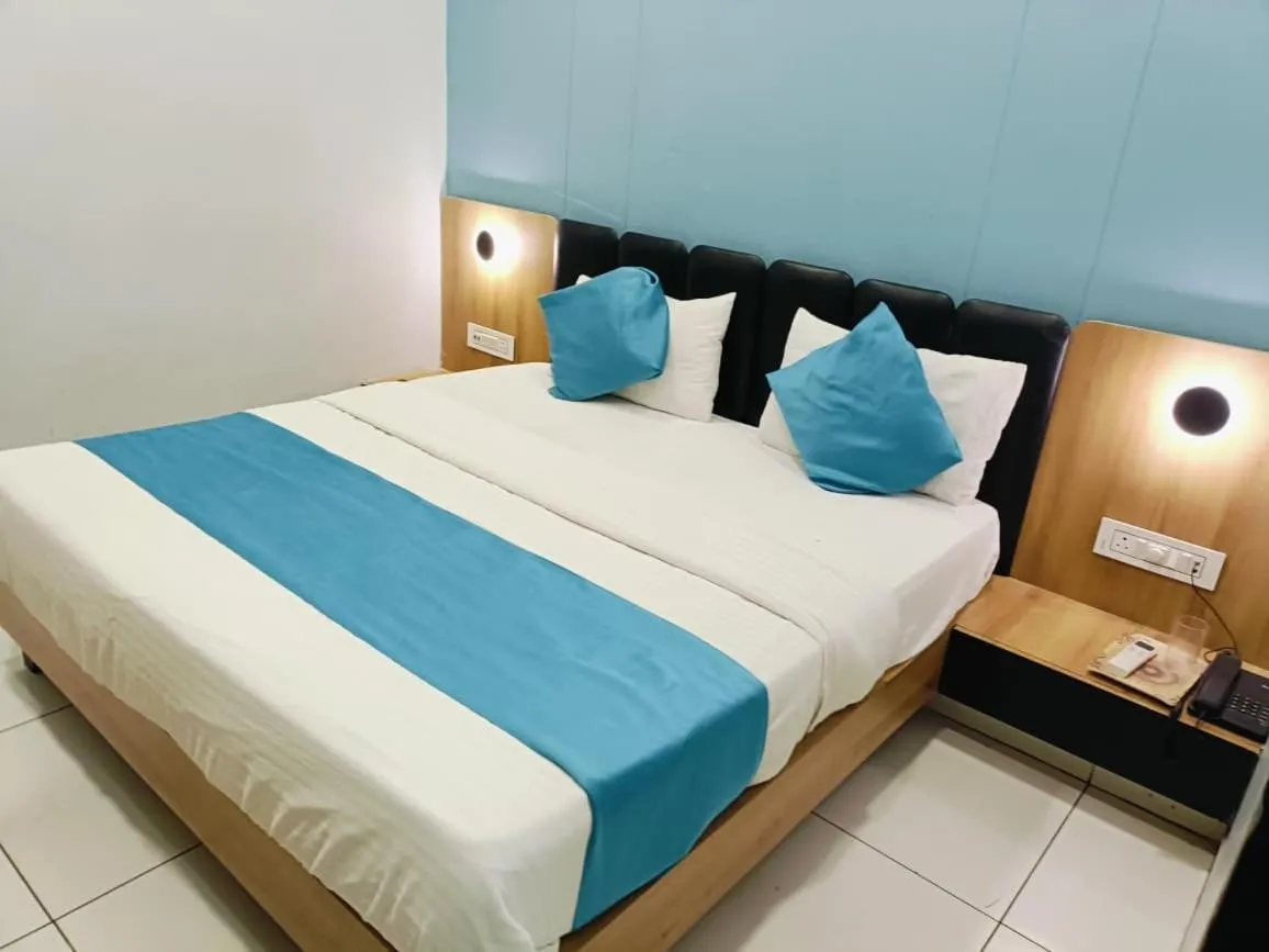 Bed in hotel grand view