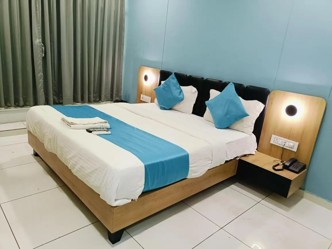 Bed in hotel grand view