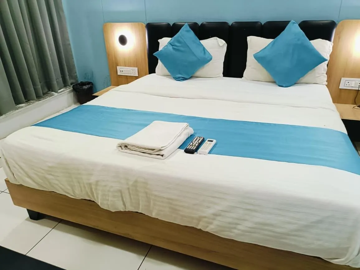 Bed in hotel grand view
