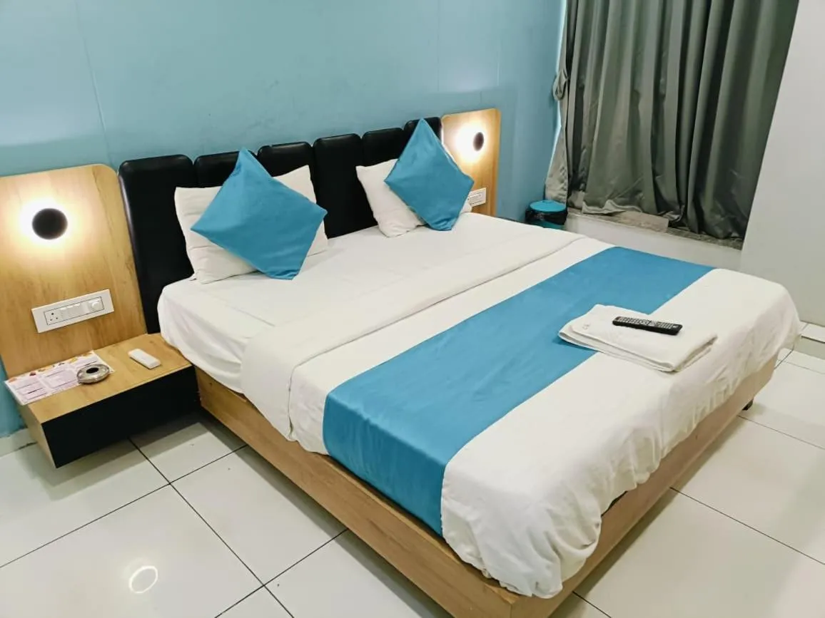 Bed in hotel grand view