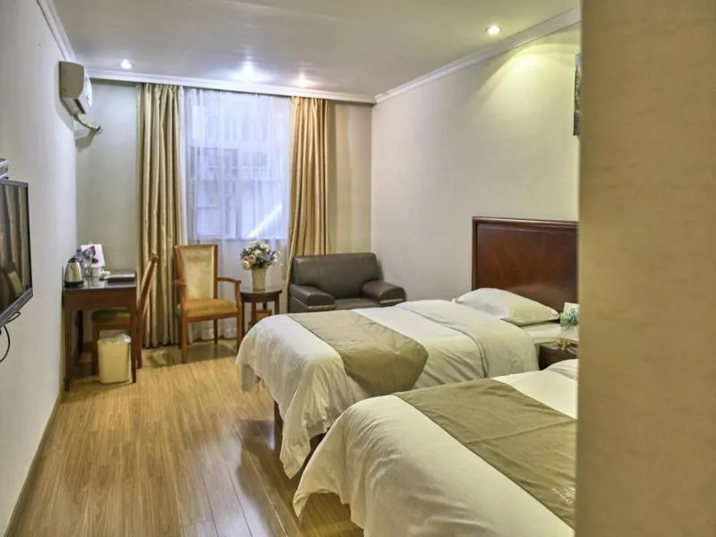 Bed in GreenTree Inn Guangdong Foshan Longjiang North Fenghua Road Express Hotel