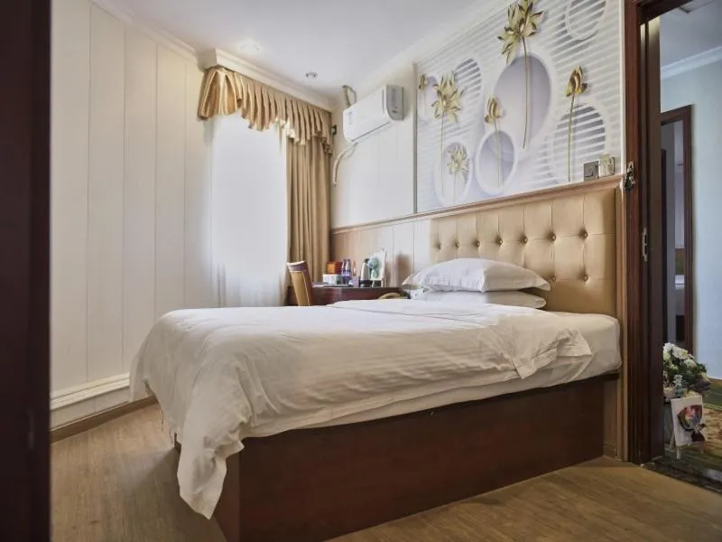 Bed in GreenTree Inn Guangdong Foshan Longjiang North Fenghua Road Express Hotel