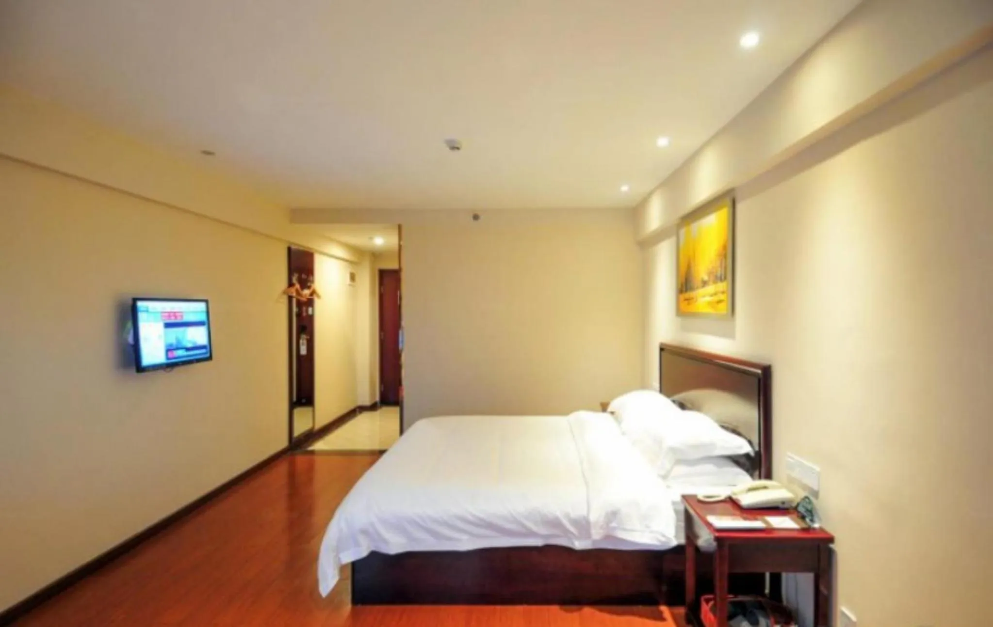 Bed in GreenTree Inn Hainan Haikou Haifu Road Provincial Government Express Hotel