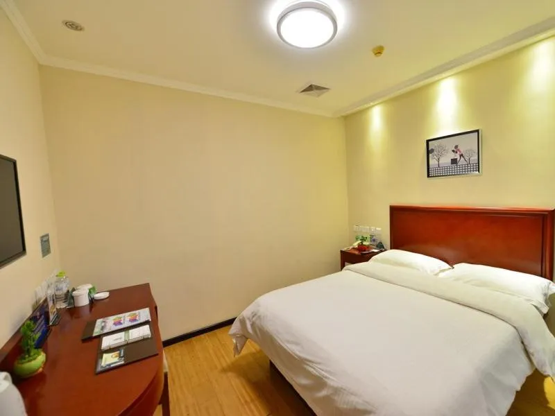 GreenTree Alliance Beijing West Railway Station North Square Hotel