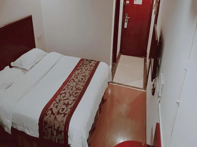 Bed in GreenTree Inn Beijing Beiqijia Litang Road Express Hotel