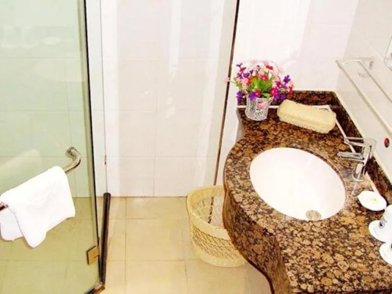 GreenTree Inn HeBei ZhangJiaKou WuYi East Street JianXing Express Hotel