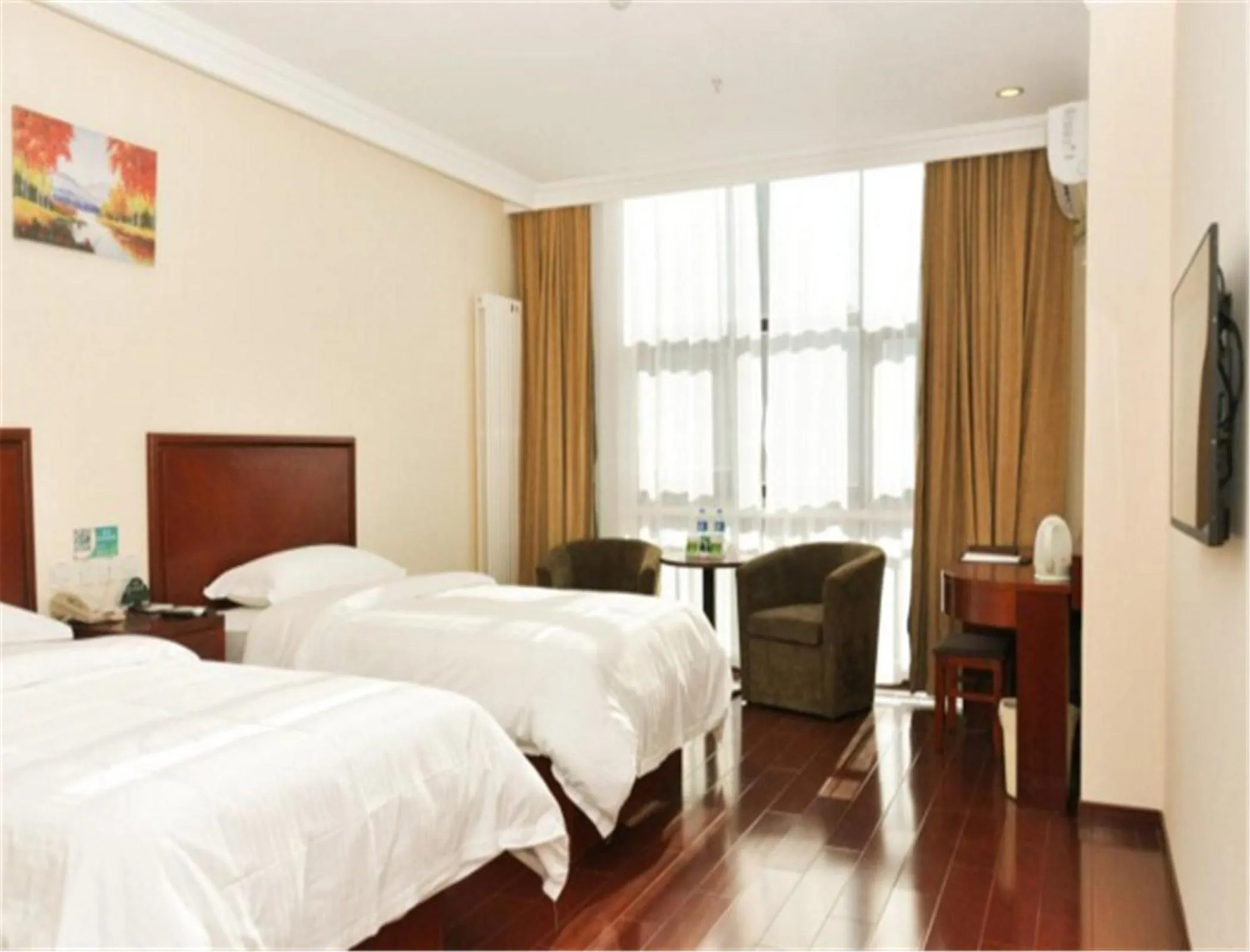 Bed in GreenTree Inn HeBei ChengDe Railway Station Southeast ChengDe Century City Business Hotel