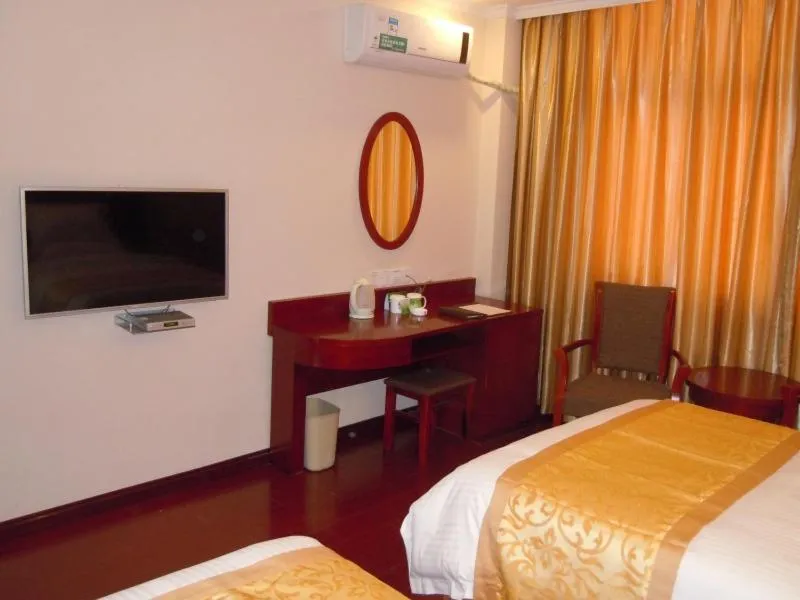 GreenTree Inn HeBei CangZhou Qing County JingFu S) Street Express Hotel