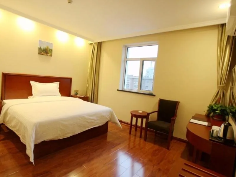 Bed in GreenTree Inn Shanxi Xinzhou South Jianshe Road Express Hotel