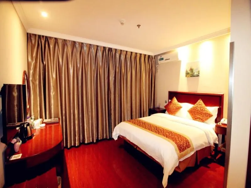 Bed in GreenTree Inn ShanXi ChangZhi Bus Passenger Station XiHuan Road Business Hotel