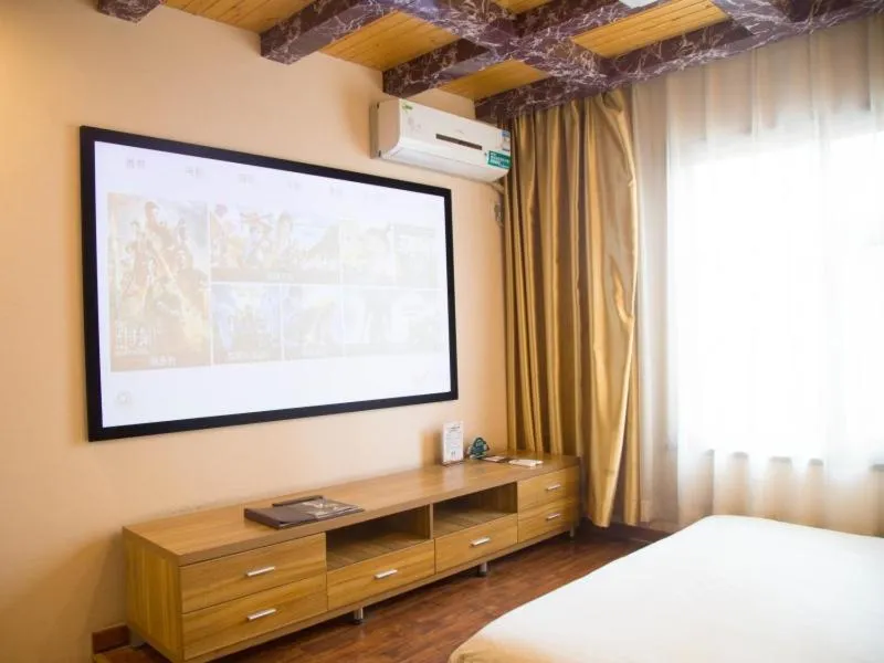 Bed in GreenTree Inn ShanXi LuLiang FengShan Road Central Park Express Hotel