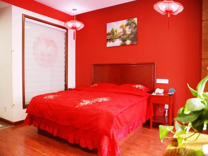 Bed in GreenTree Inn ShanDong WeiFang LinQu ZhanQian Road LuChuan Business Hotel