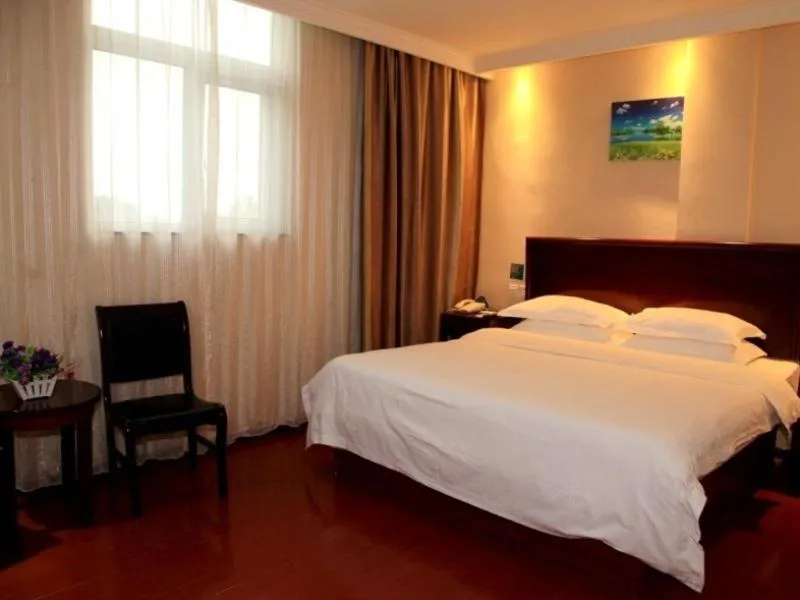 GreenTree Inn ShanDong JiNing JiaXiang County JianShe (S) Road Express Hotel