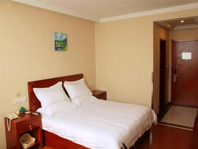 Bed in GreenTree Inn Shandong Jining Yutai Bus Terminal Express Hotel